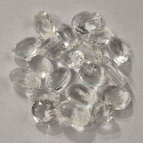 White Sapphire/Safed Pukhraj (Ceylonese) - Best Quality